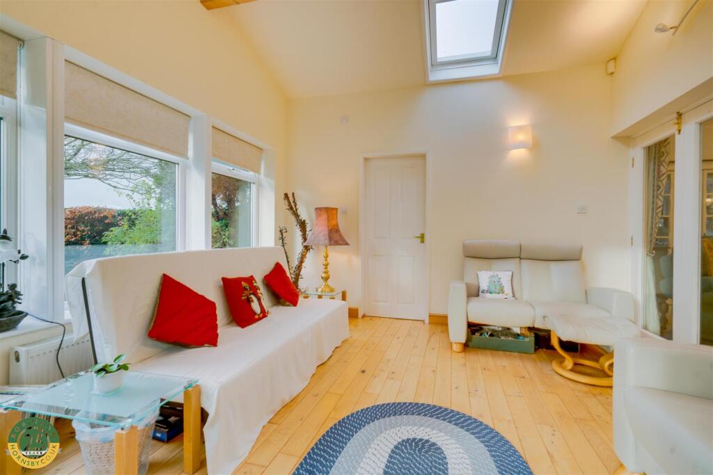 Garden Room 2.jpg