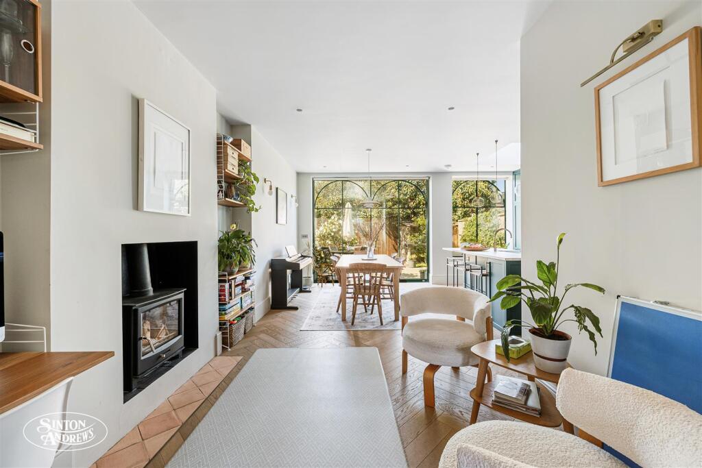 19 Whitehall Road-6.jpg