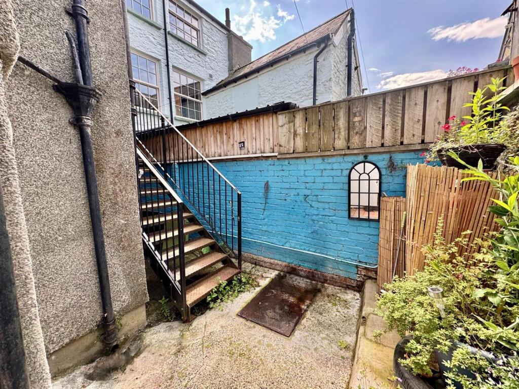 PHOTO-2025-06-17-05-36-15 (4).jpg