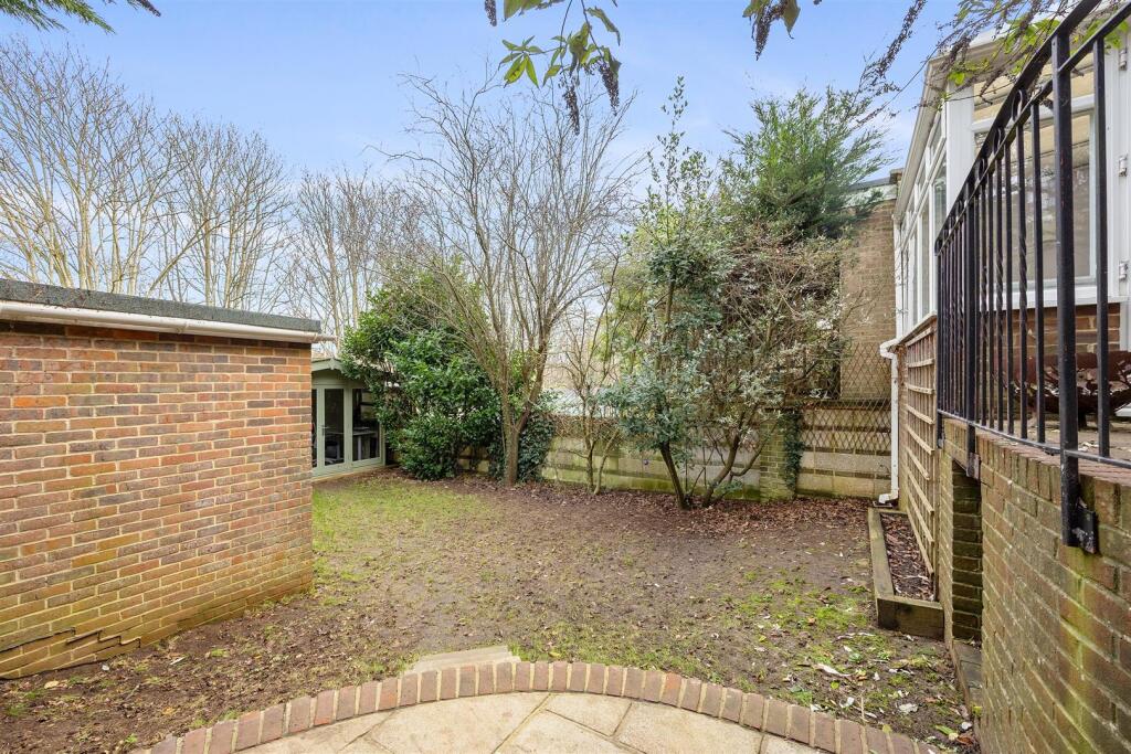 Nevill Road, 149-GARDEN.jpg