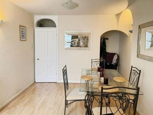 pbox-dining_room-329972.jpg