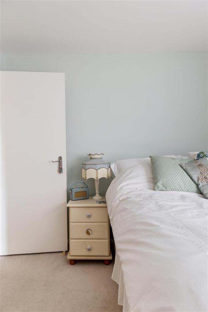 Chingford Avenue, E4