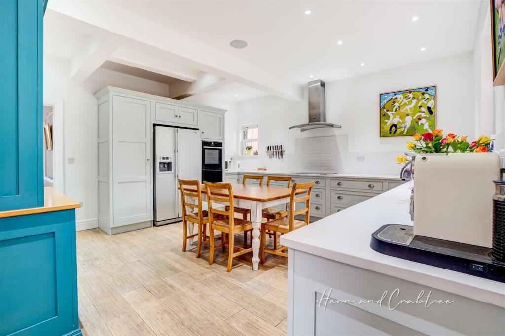 Queen Anne Square, Cardiff, HernCrabtree (24).jpg