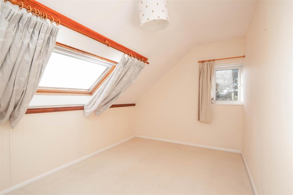 Bedroom1.jpg