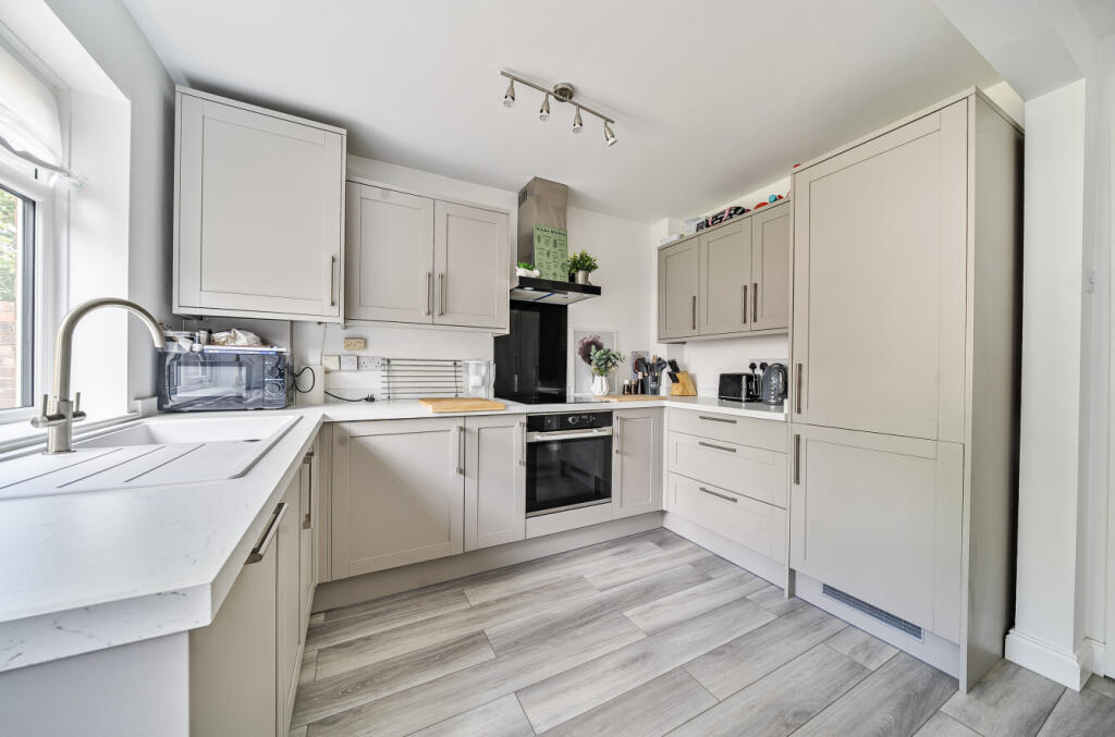 11681b6b43e81d41287335arw11