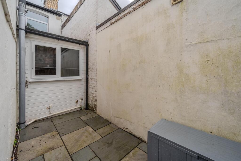 39 Stafford Road-8.jpg