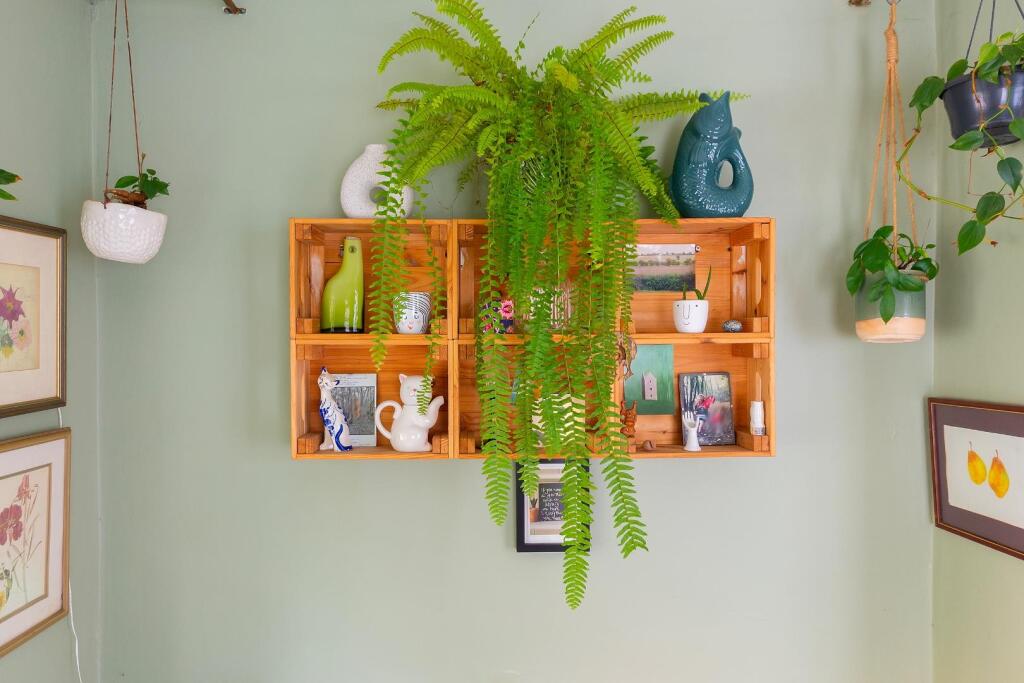 1C1R3WH - Kitchen A.jpg