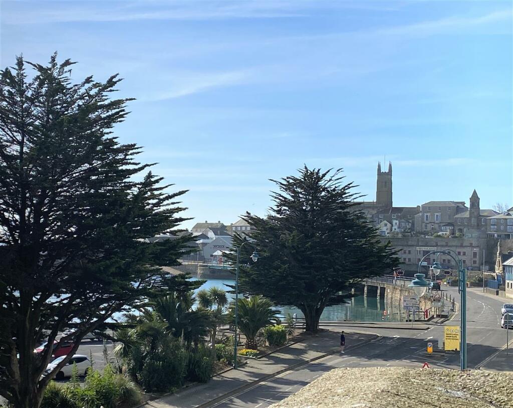 Communal Areas &amp; Views
