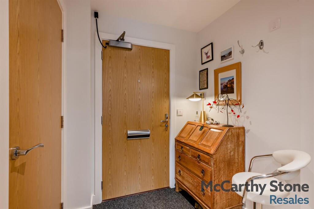 8670529-interior03-800.jpg