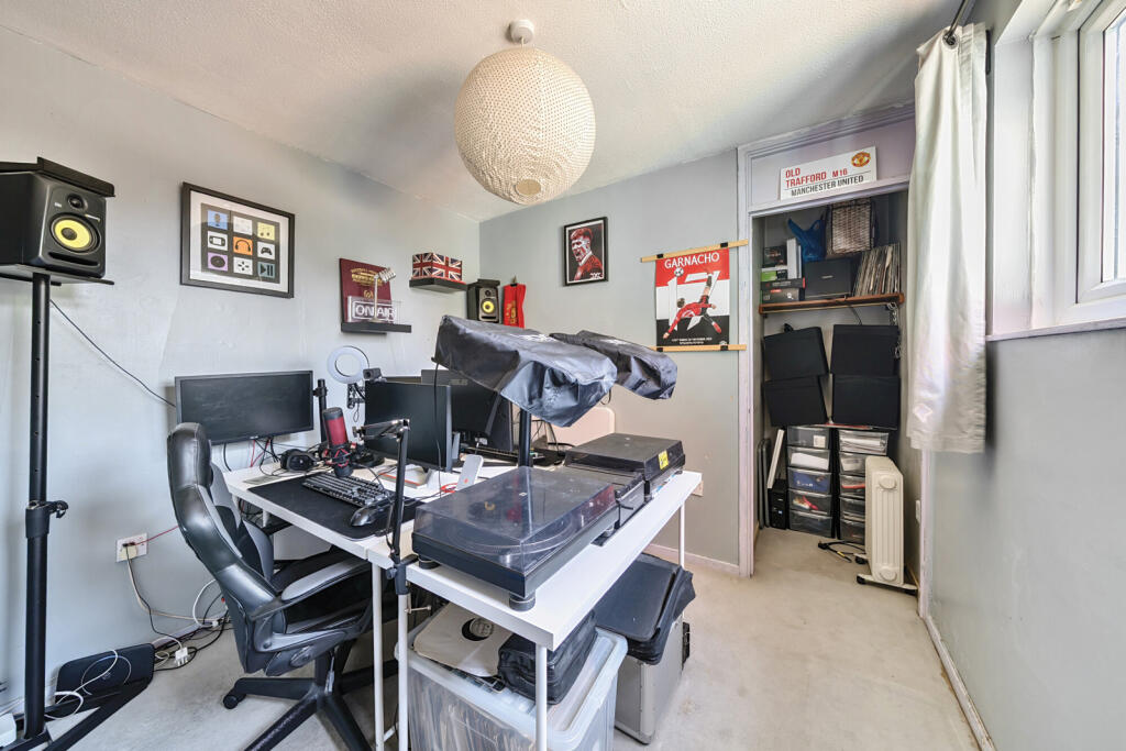 1311700-6-6852b51...