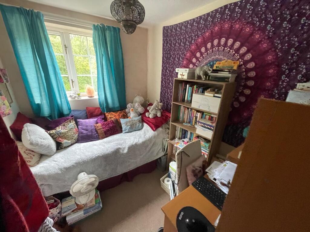 WhatsApp Image 2025-10-17 at 10.04.20 (2).jpeg