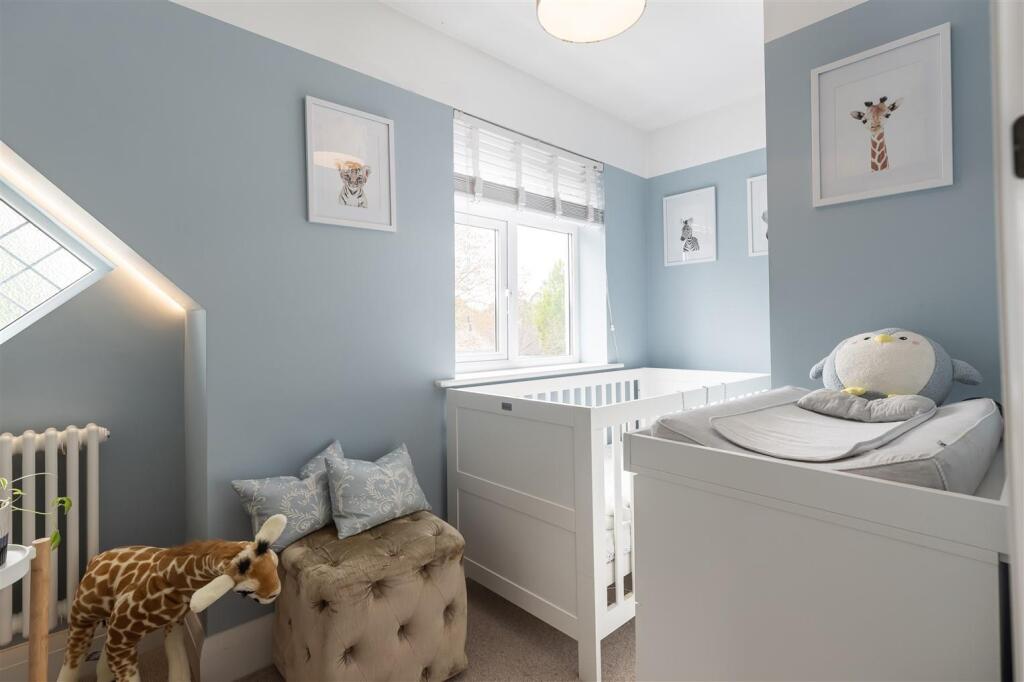 17 Woodland Way (42).jpg