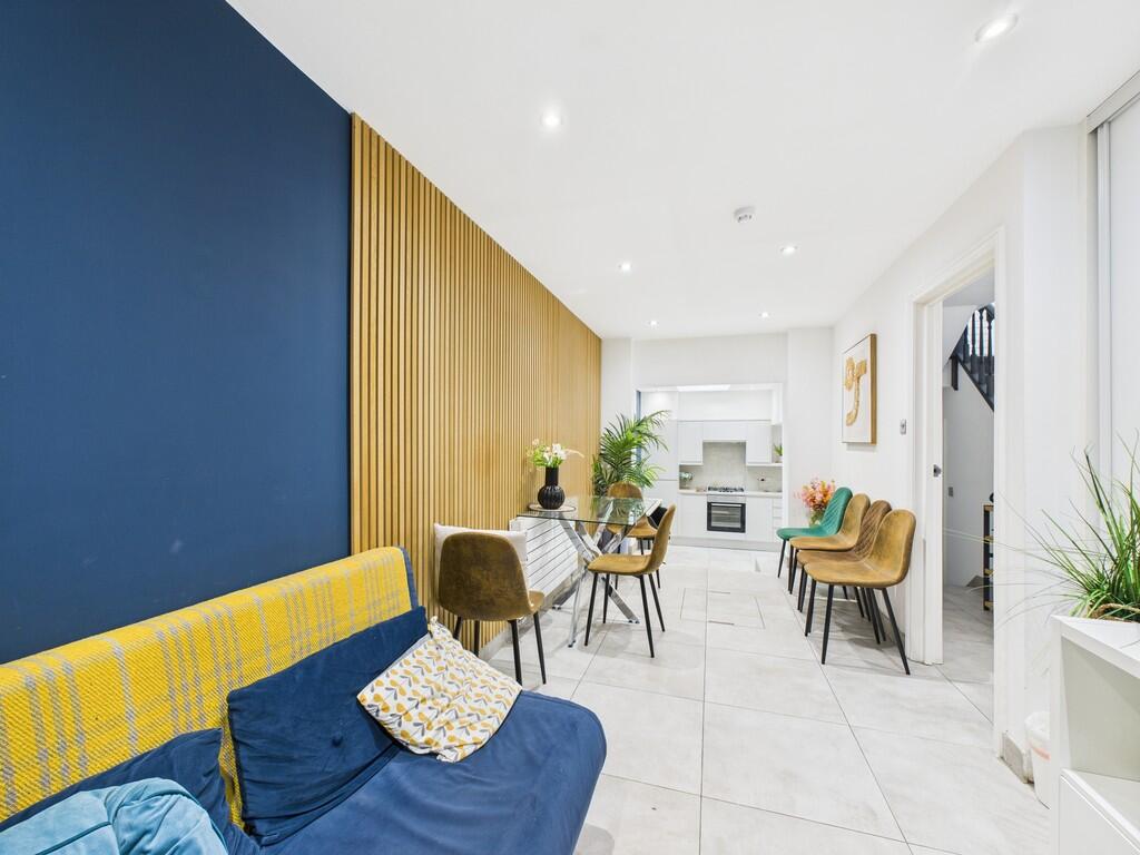 CAM03519G0-PR0375...