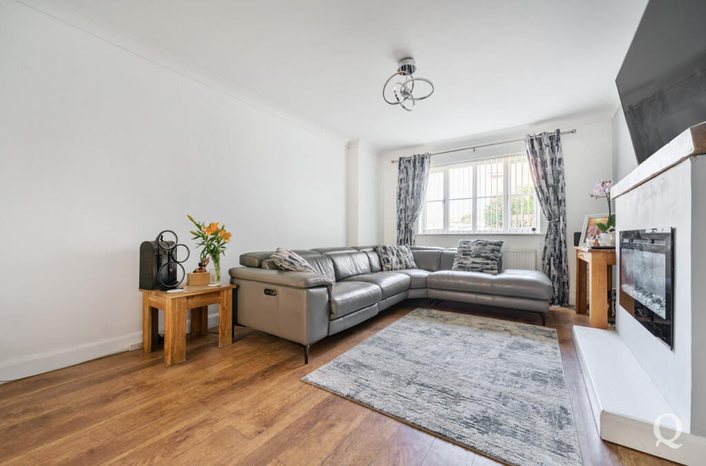 b0ea9c17-fd5d-4bb...