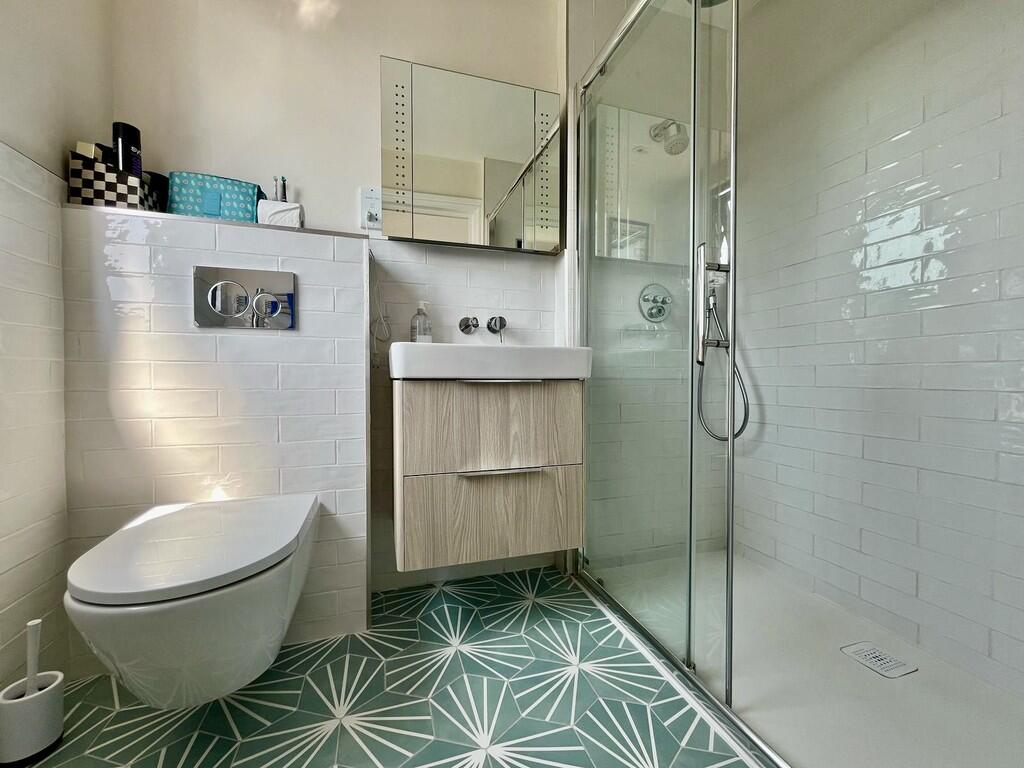 2be2655f-c875-46d...