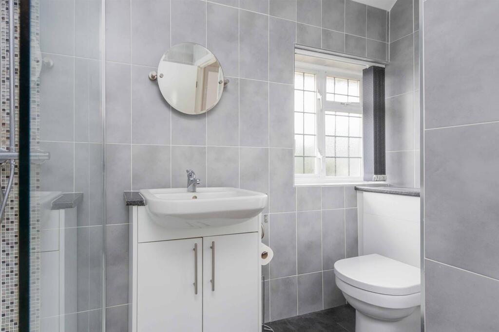 21 Lime Tree Avenue, Rugby (13).jpg