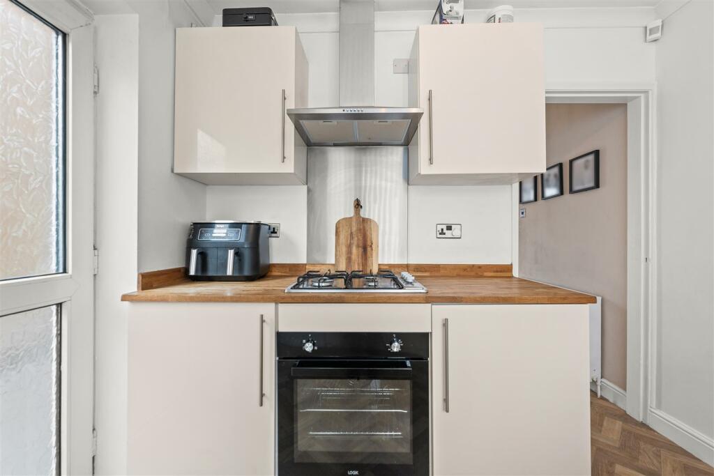 3 Peterdale Road-03.jpg