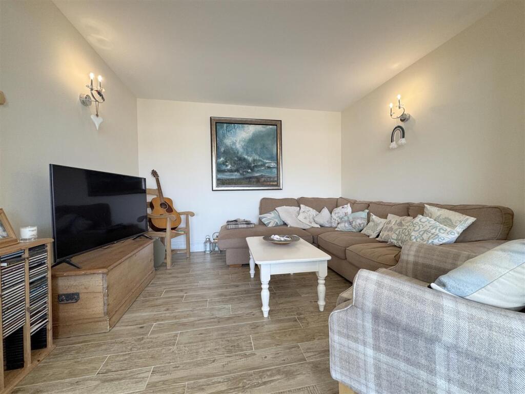 Snug/TV Room
