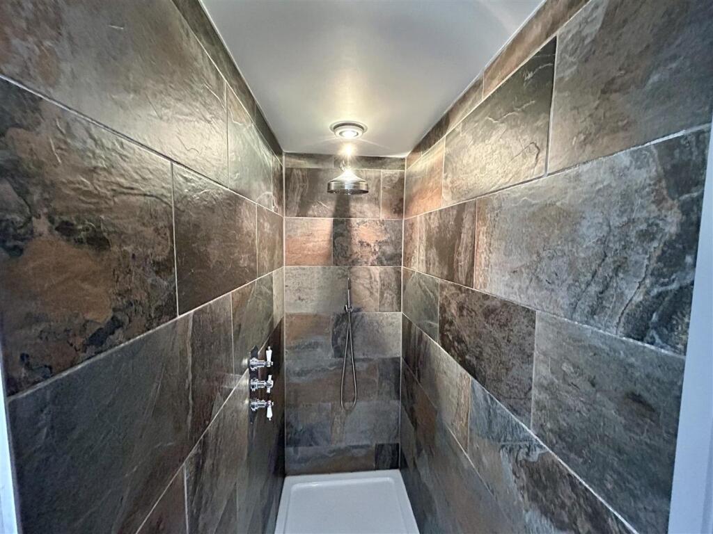 shower.JPG