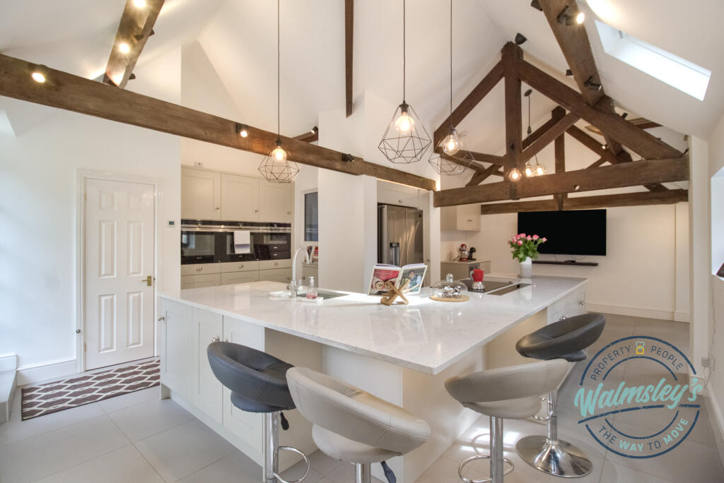 Kitchen family room with vaulted ceiling
