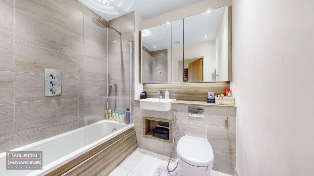 65 Masters Court, Lyon Road - gx0pf4XmaRx2Fr14M7Wf