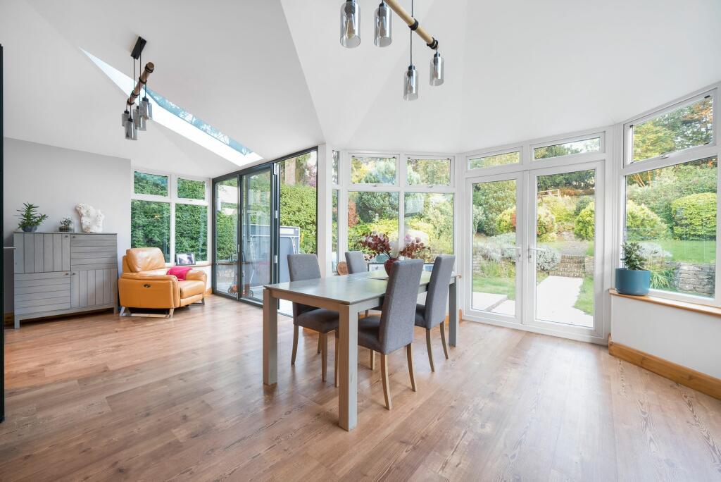 Sun Room / Dining Room