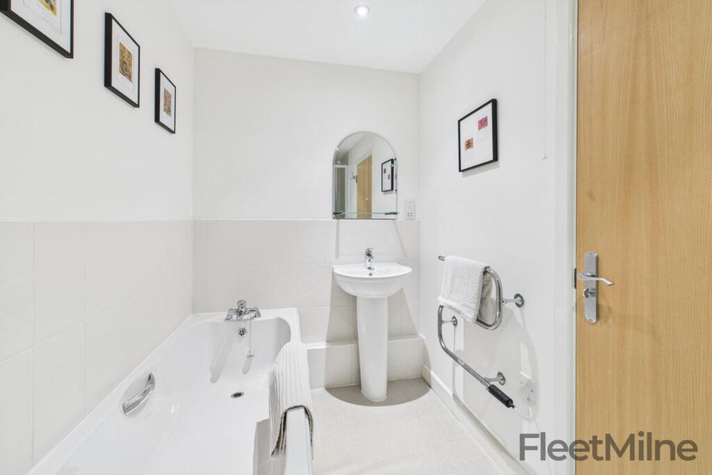 Main bathroom
