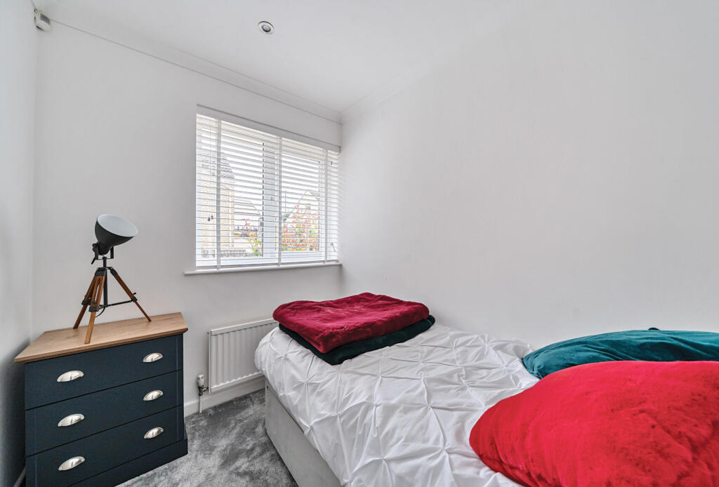 1327238-12-6878cf...