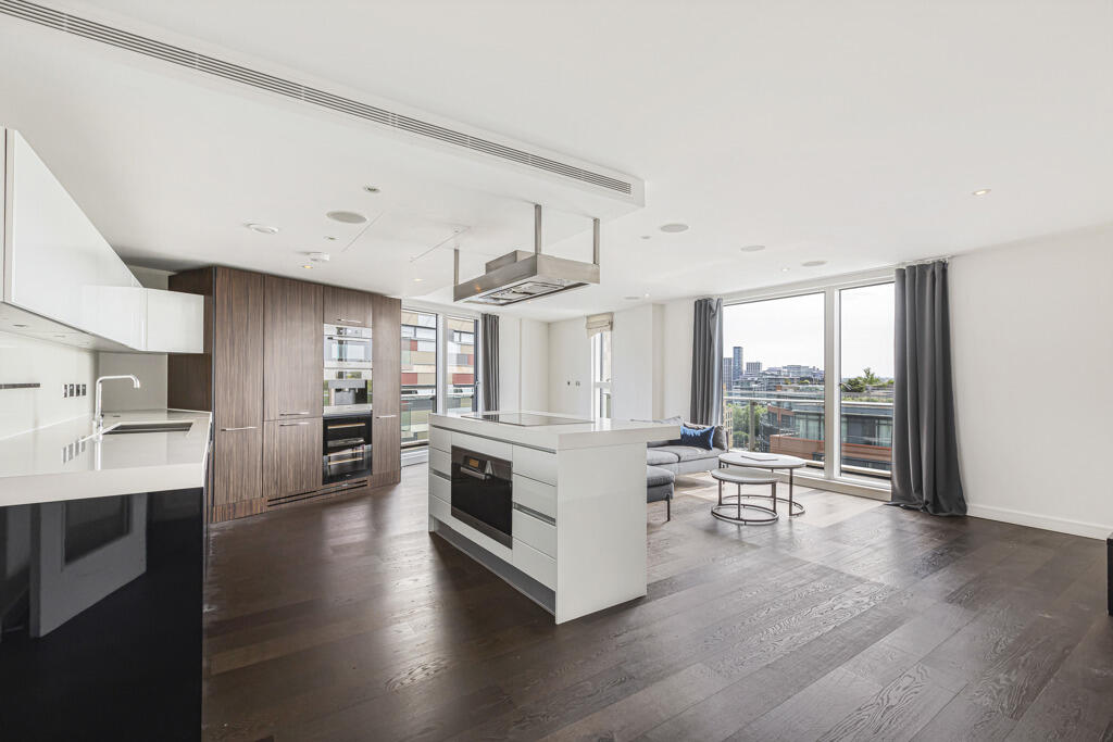Reception/Kitchen