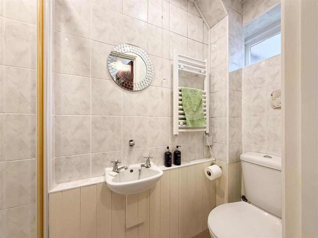 cloak room