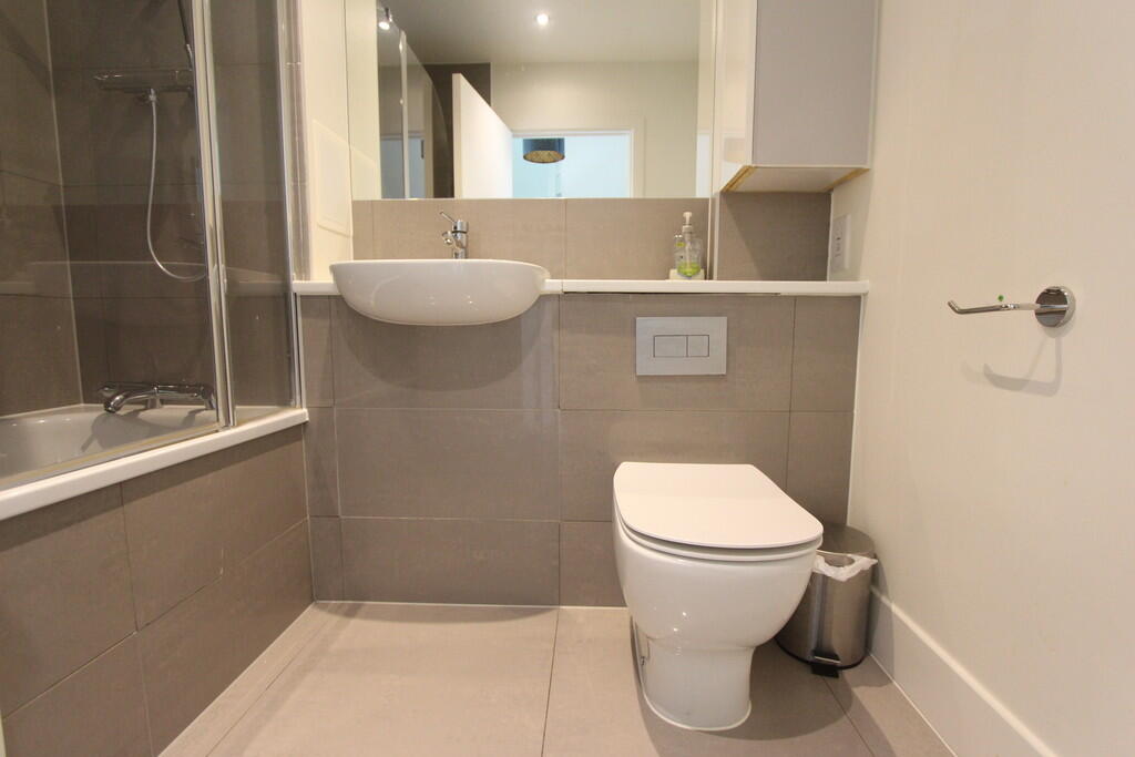FF BATHROOM