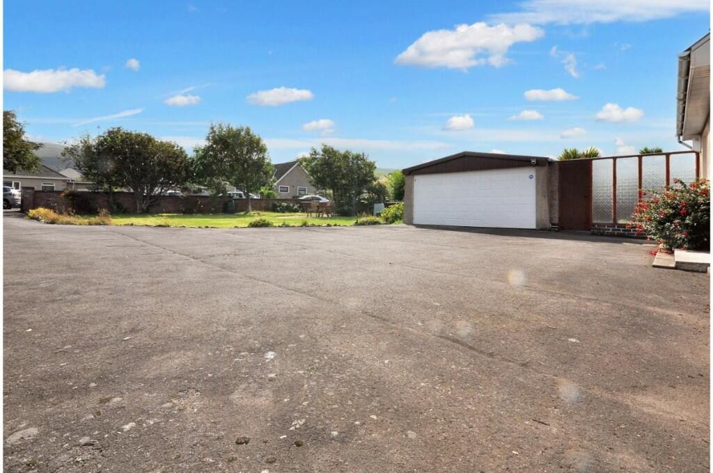 Front Garden &amp; Drive