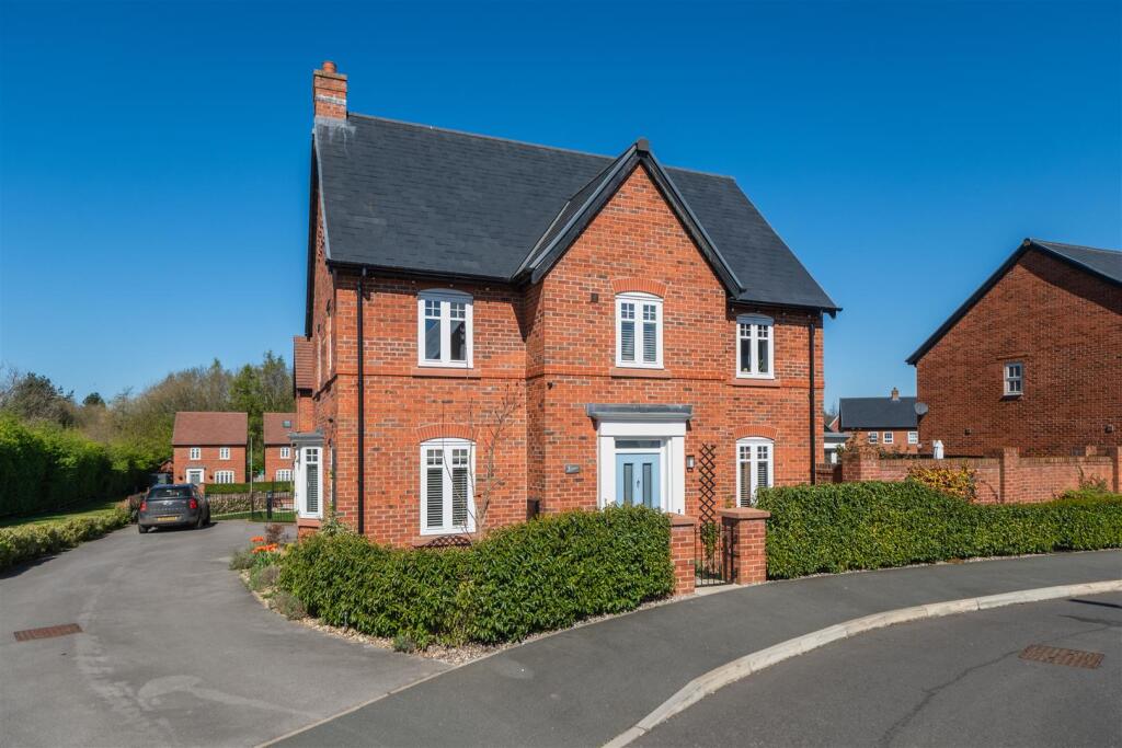 3 Tiverton Way-045.jpg