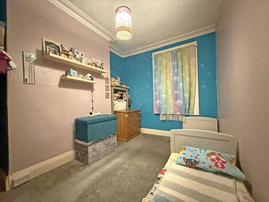 Ocean Street 23 - Bedroom 2.jpg