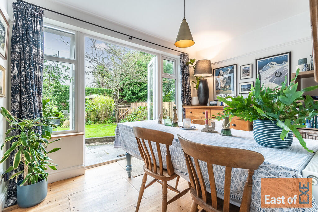 5 Cott Park - Web...