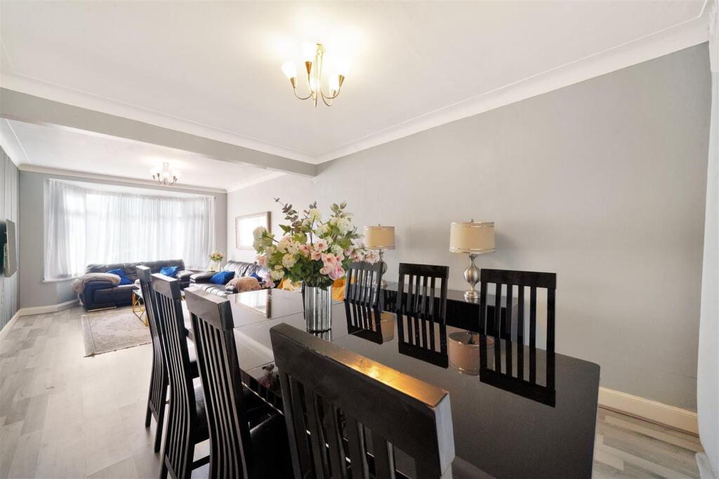 98 Orchard Gate - r1UL9gXpJirQDs6iwhTk.jpg