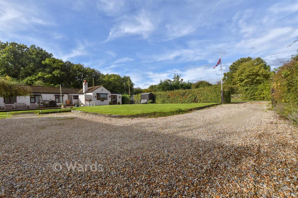 Driveway/Parking