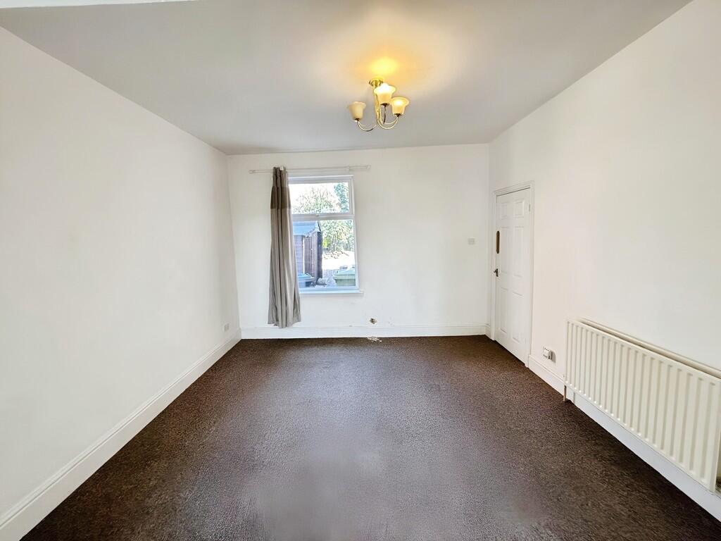 4c051a79-WhatsApp...