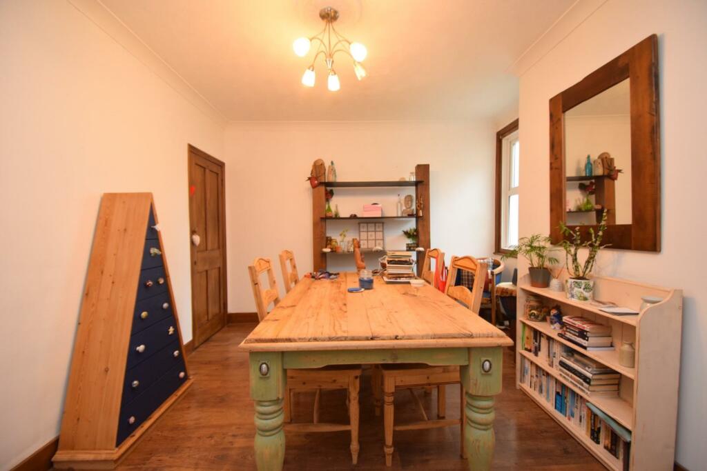 01323 737373