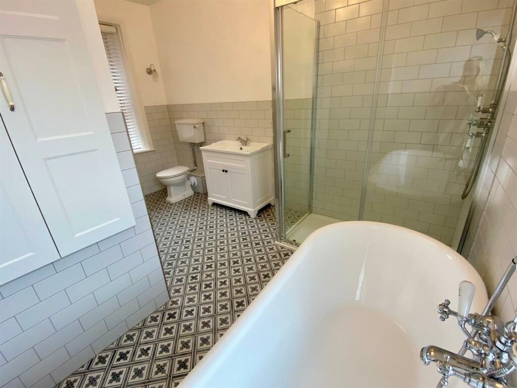 bathroom other pic.jpg