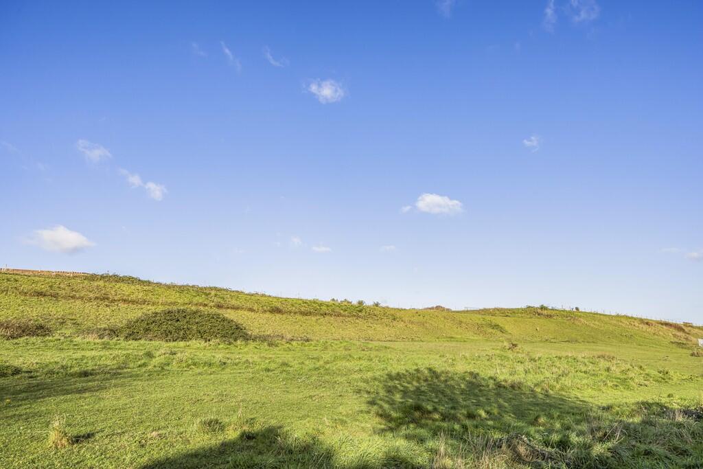 13 Grant Road, Fa...