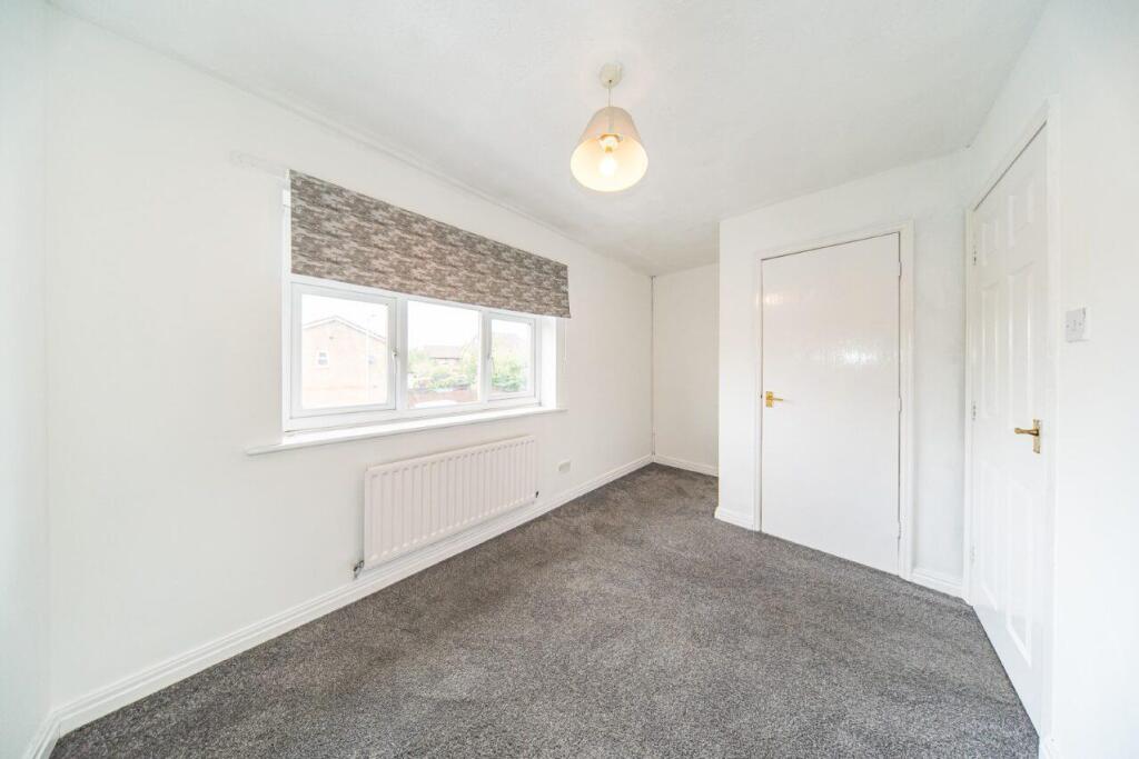 22 Berrywood Drive bedroom 2.jpg