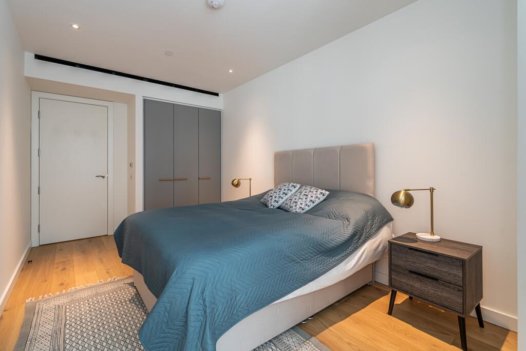 306-Wilshire-House-4