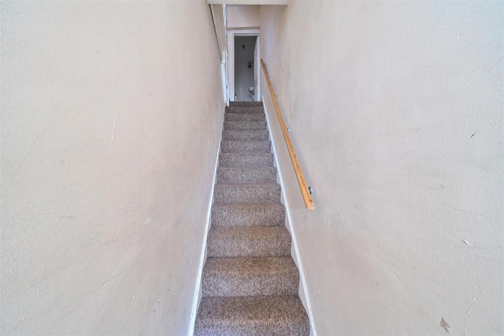 214 Cheltenham Road, Cotham, Bristol, BS6 5QU | Fr