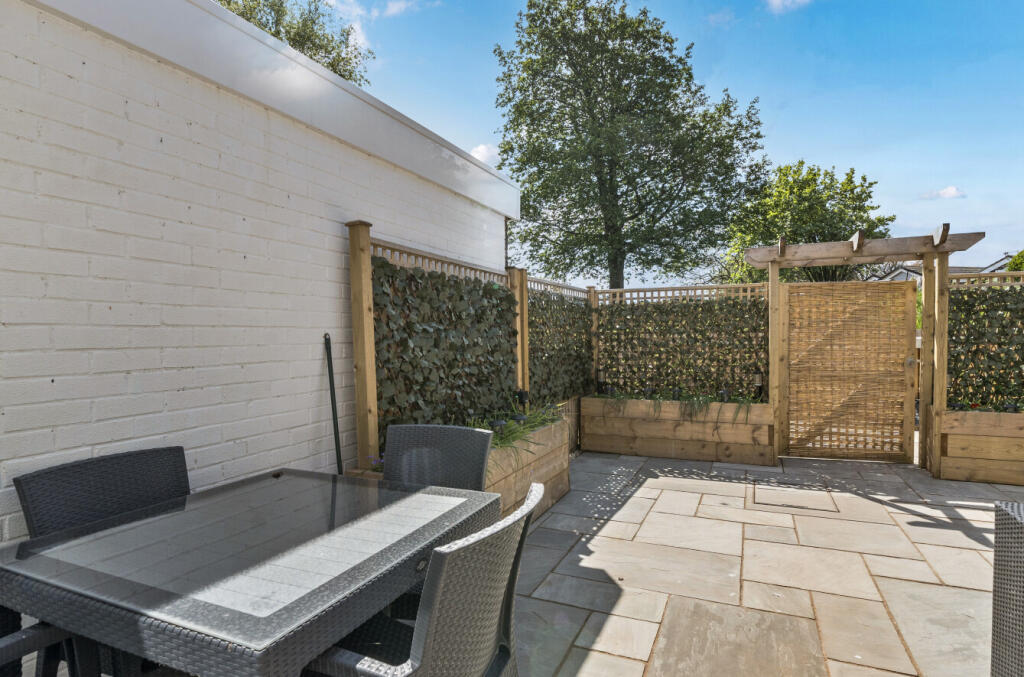 28-681a5fe6ccf8f-...