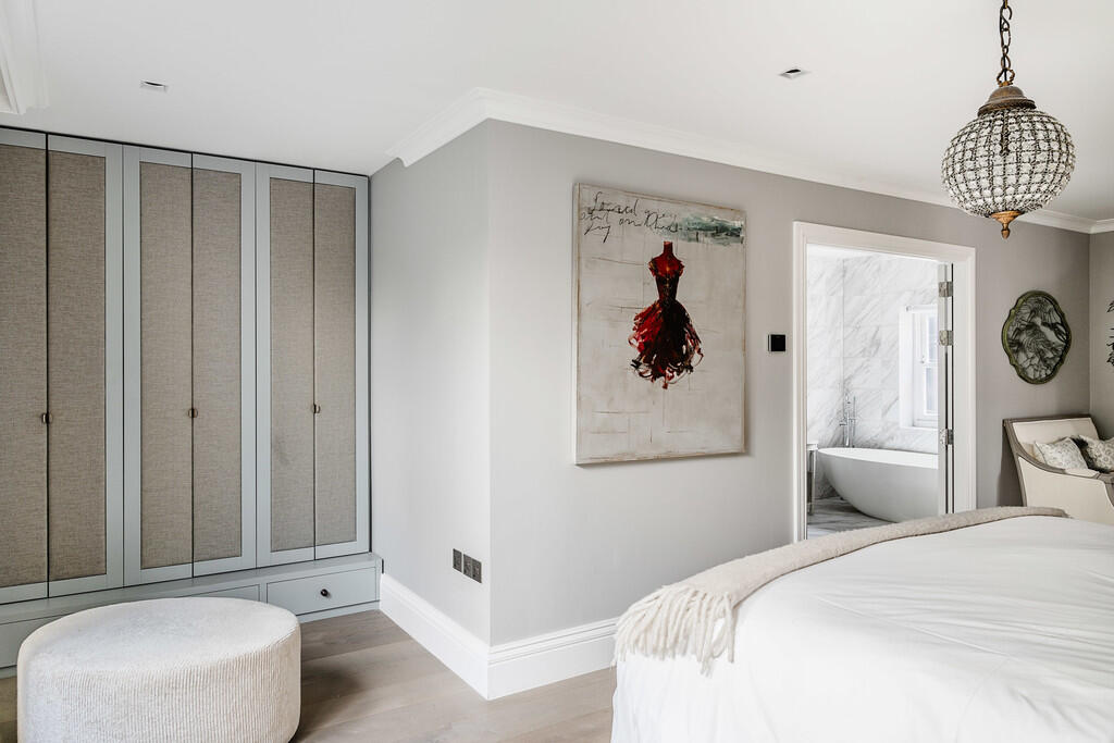 Tavistock_Street_...