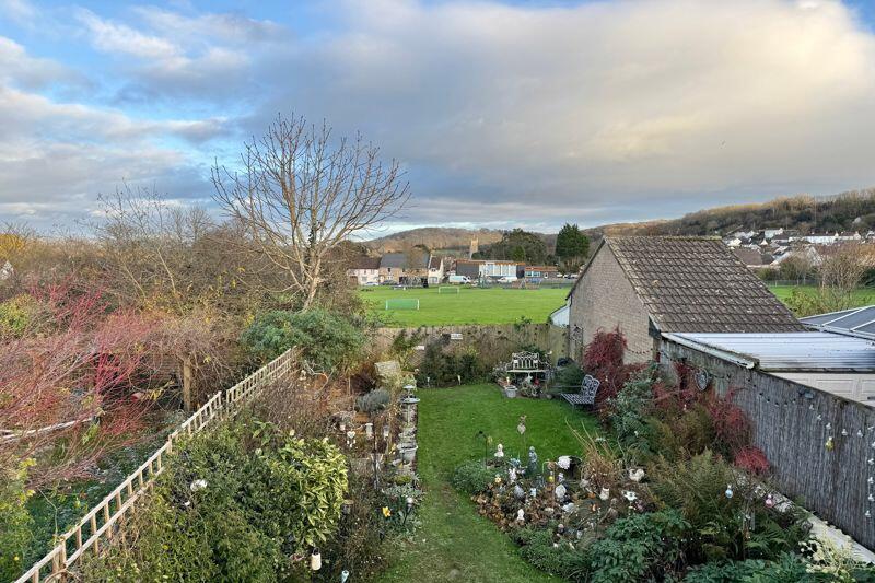 Garden &amp; View to Rear