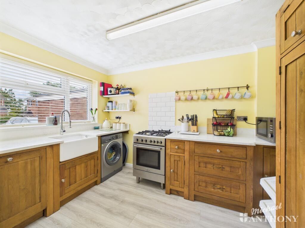 CAM02773G0-PR0318-STILL016