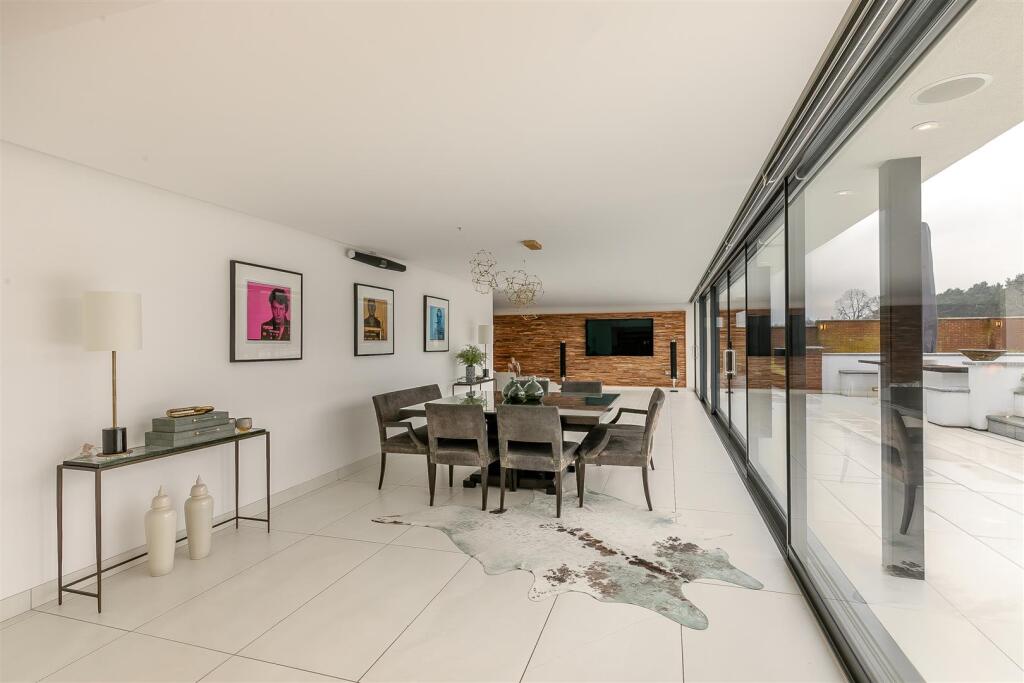 8629714-interior22.jpg