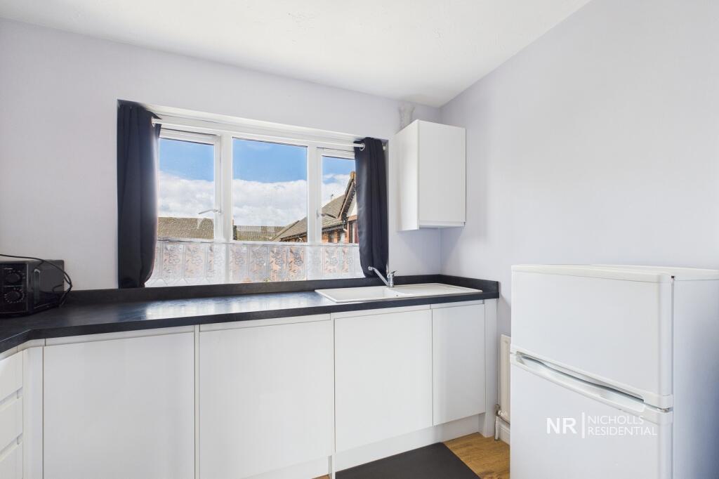 Kitchen Area Extra Photo